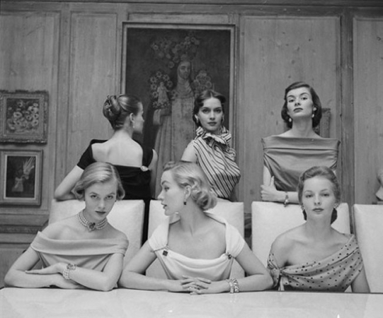 Necklines of the 1950s